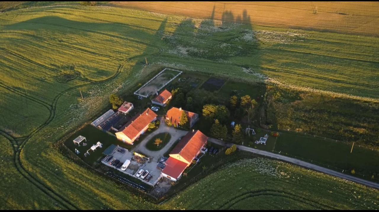 Folwark Malinowy Chrusniak Villa Bisztynek Eksteriør bilde